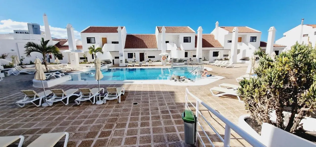Prázdninový dům Garajonay 3 Bedrooms Apartment, Ocean & Pool View Playa Feñabe